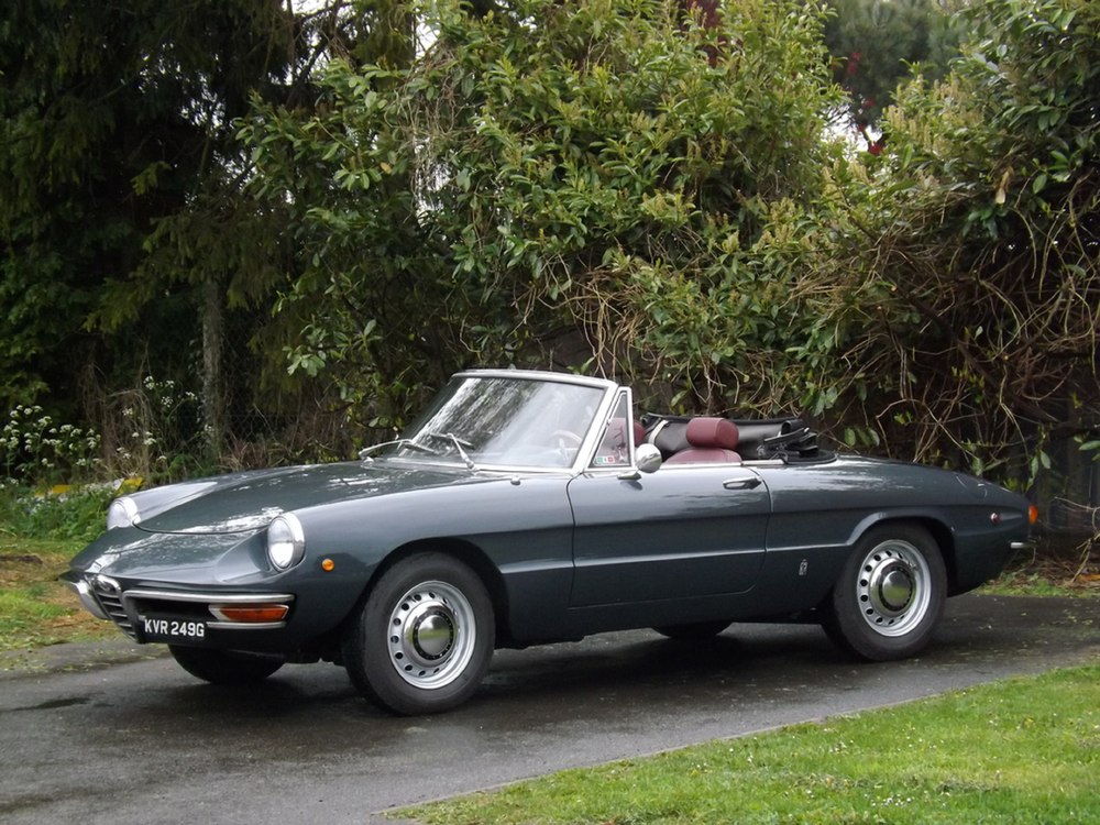 Alfa Romeo Duetto Spider Previously Owned By John Squire Of The Stone Roses Is Coming Up For Sale