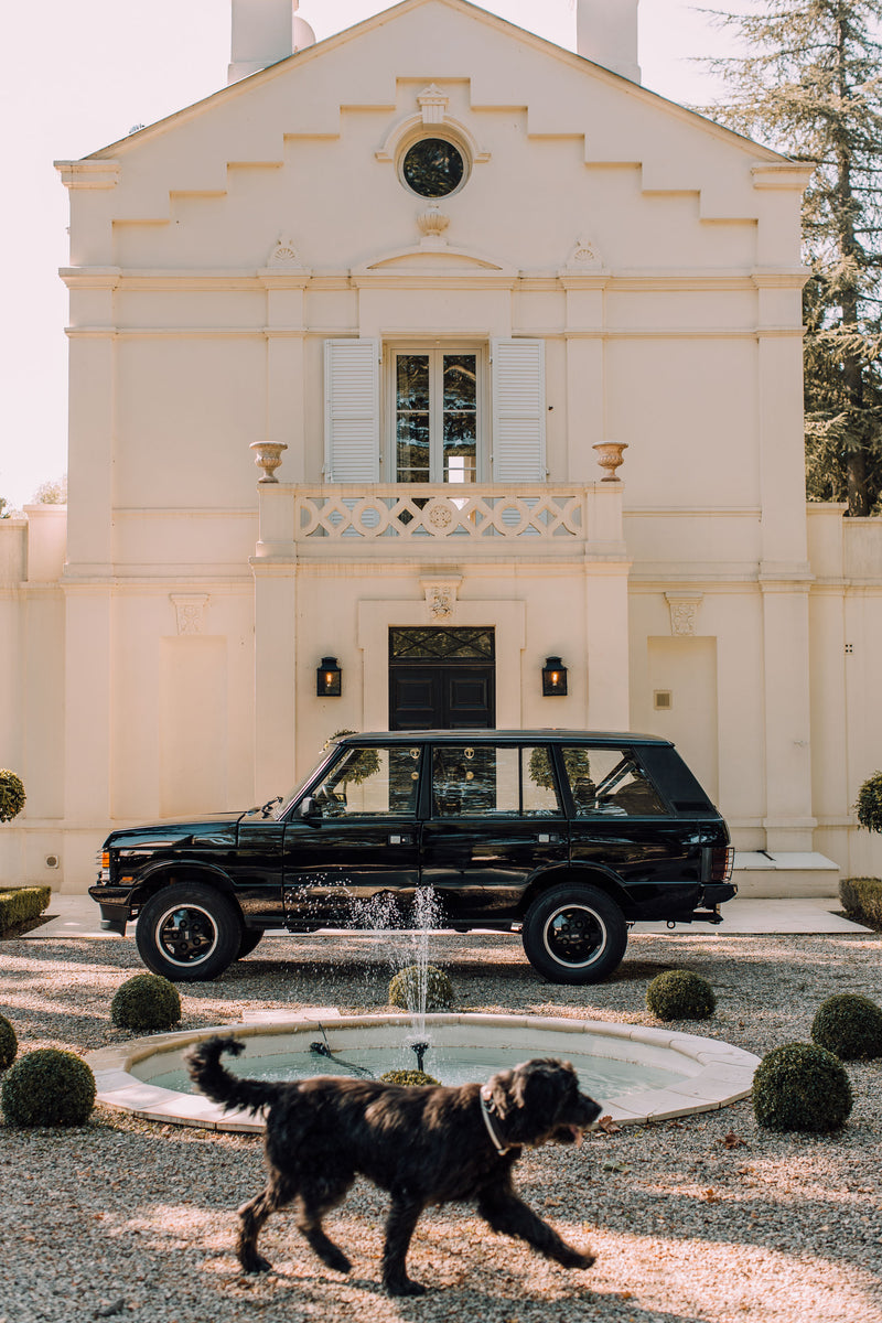 Cappuccinos, Cigars, And Shotguns: Building The Ultimate Gentleman's Range Rover