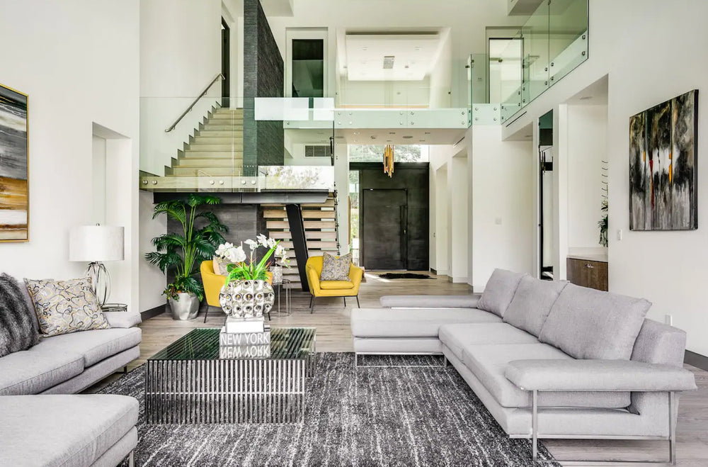 Los Angeles Airbnb Comes With A Lamborghini Rental