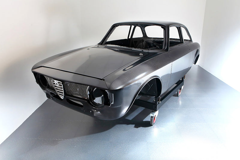 Now There’s A Carbon Fiber Body Kit For Your Vintage Alfa