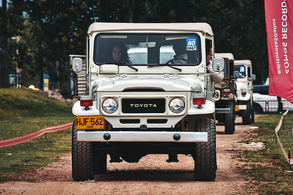 All The Vintage Land Cruiser Goodness From The World's Largest Toyota Parade