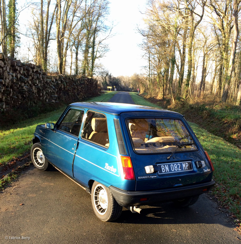 This Is The First Turbocharged French Hot Hatch: The Renault 5 Alpine Turbo