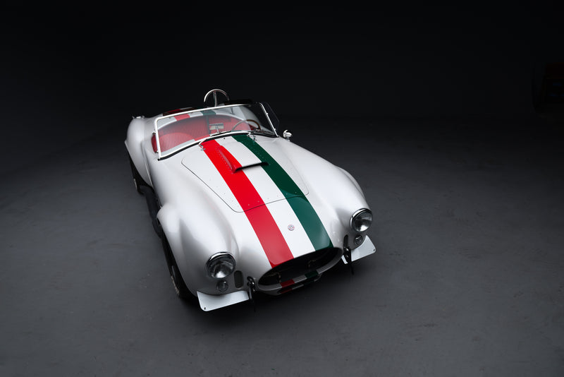 This Italian Themed Cobra Holds A 187mph Mojave Speed Record
