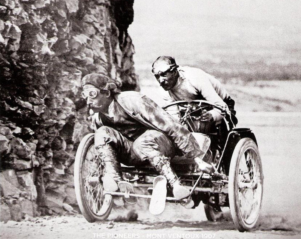 Two Crazy Belgians Are Planning To Drive This Three-Wheeler From Peking To Paris