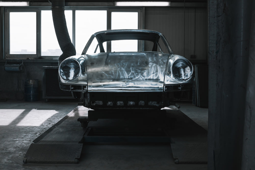Under The Engine Cover With Air-Cooled 911 Restomodders Doing Frame-Up Work In Hamburg