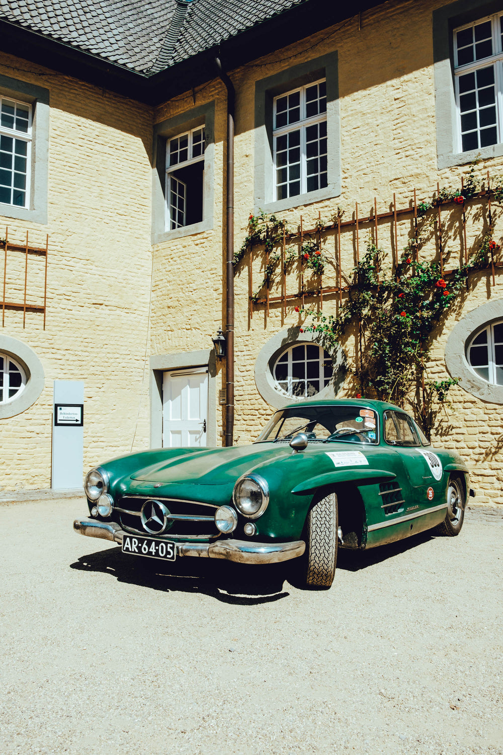 Perfect Patina: Mercedes-Benz 300SL Gullwing Stands Out Among Concours Queens