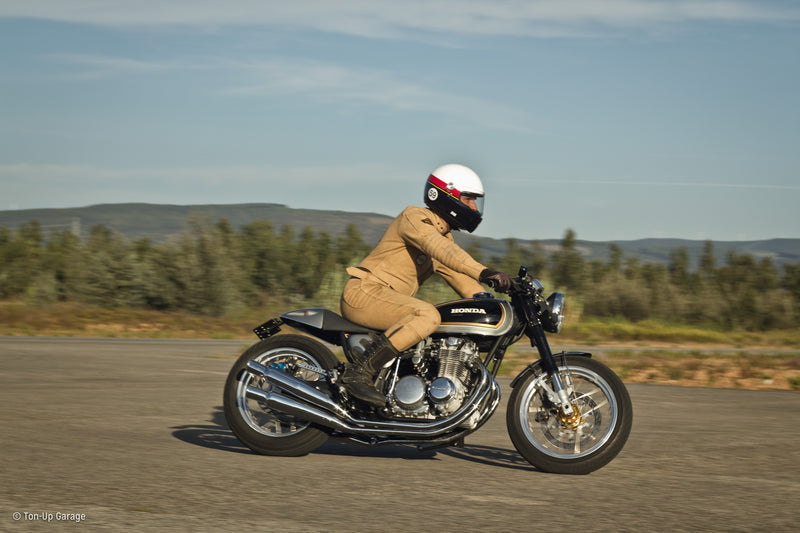 This Honda CB500 Four Tribute Has Just The Right Amount Of Modernity