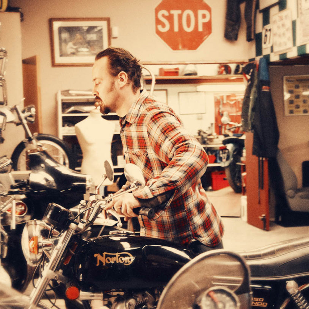 A Visit with British Motorcycle Specialists Atelier Chatokhine