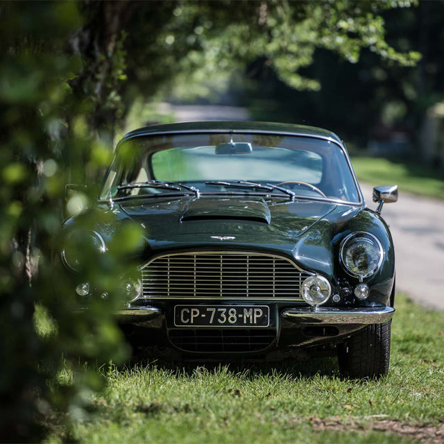 Elegant Aston Martin DB6 Designed for Speed