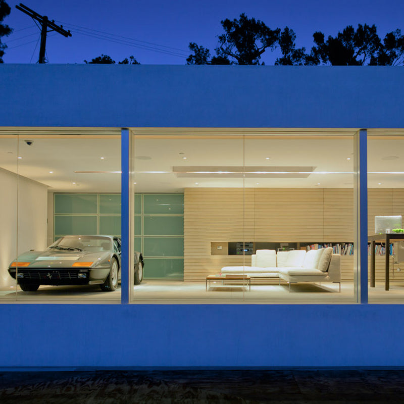 Studio-Garage Space Inspires Infinitely