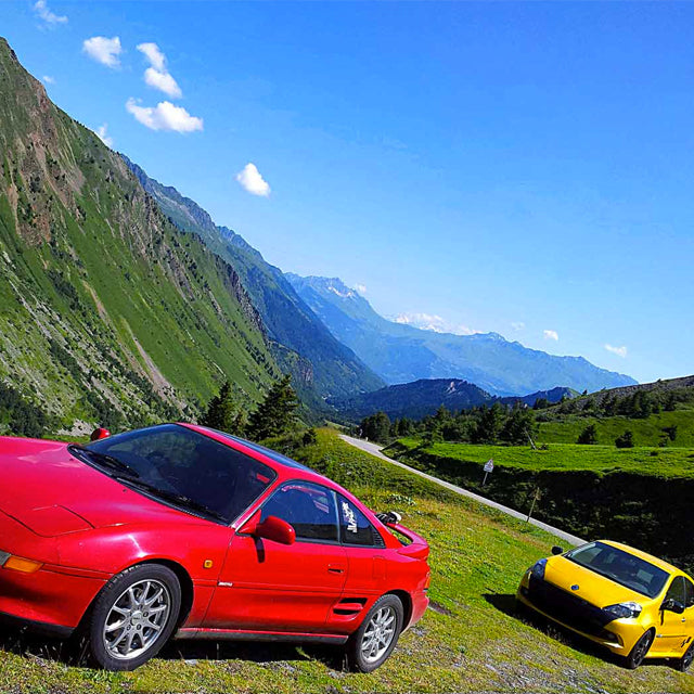 Hunting Passes in a Toyota and Renault