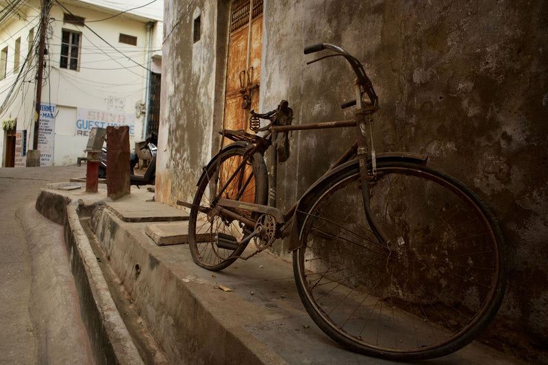 This Photographer Is Documenting India's Eerily Decaying Motorcycles