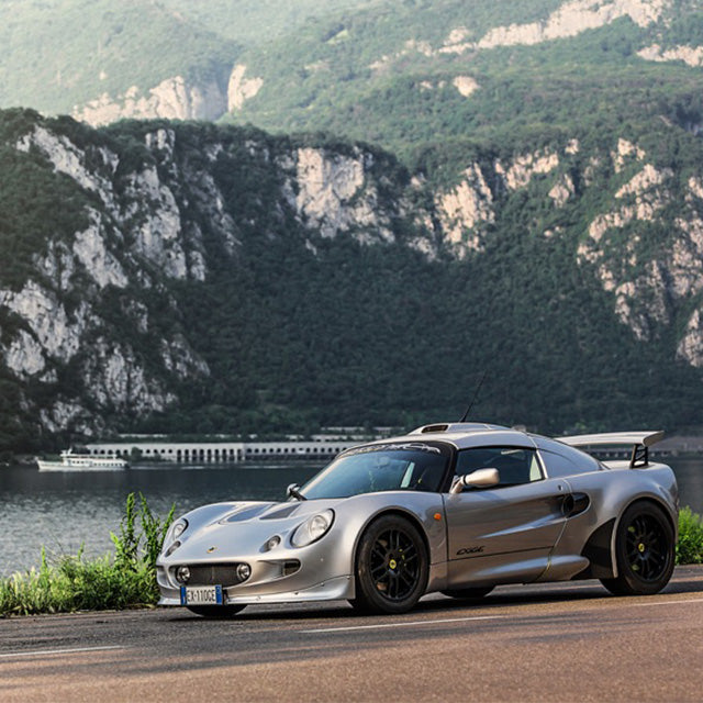 Light and Loud: This Exige is Lotus Incarnate