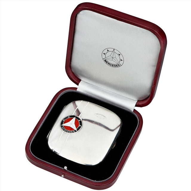 Look The Part With These Awesome Art Deco Driving Accessories