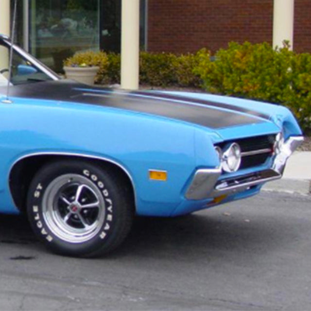 Slithering Serpent Powered by Eight Cylinders