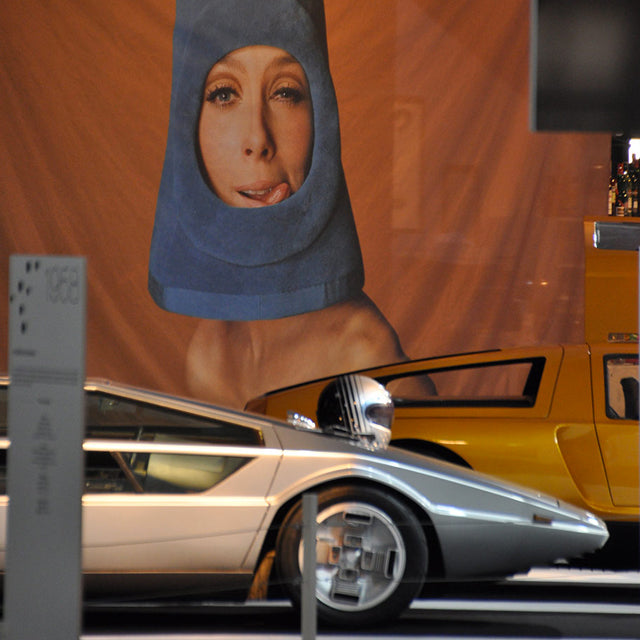 The Paris Motor Show's Tribute to Cars and Fashion of Yesterday