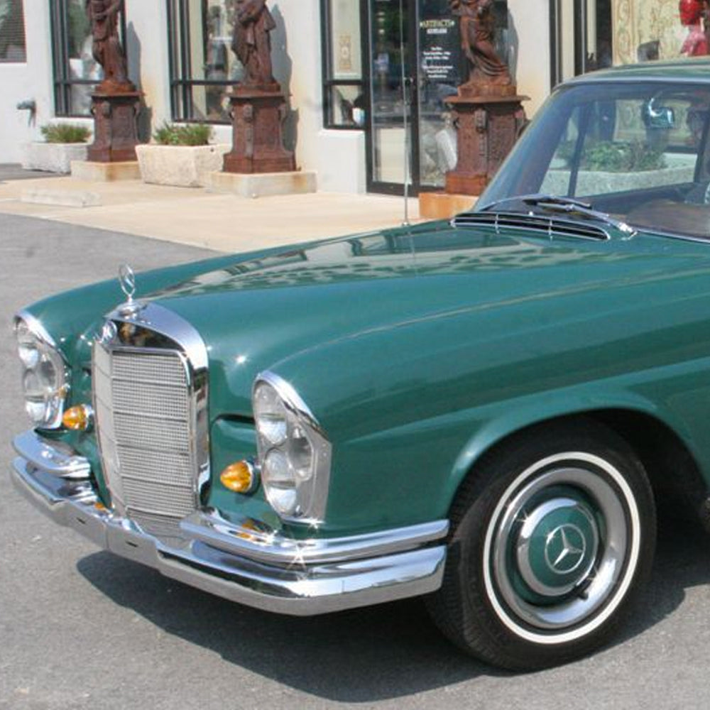 This Mercedes-Benz Coupé Shows Impeccable Taste