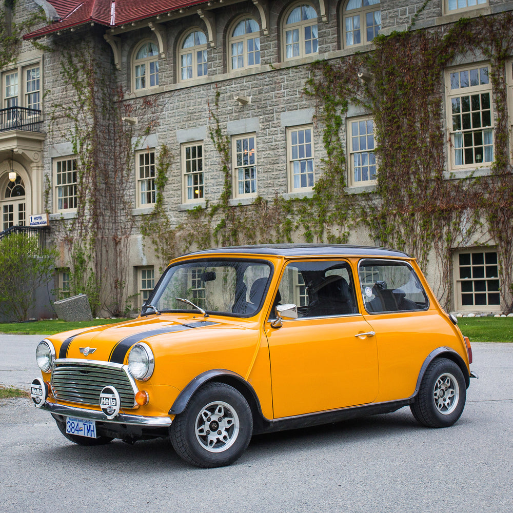 This Once-’Rust Bucket’ Mini Was Secretly Restored By The Best Friends Ever