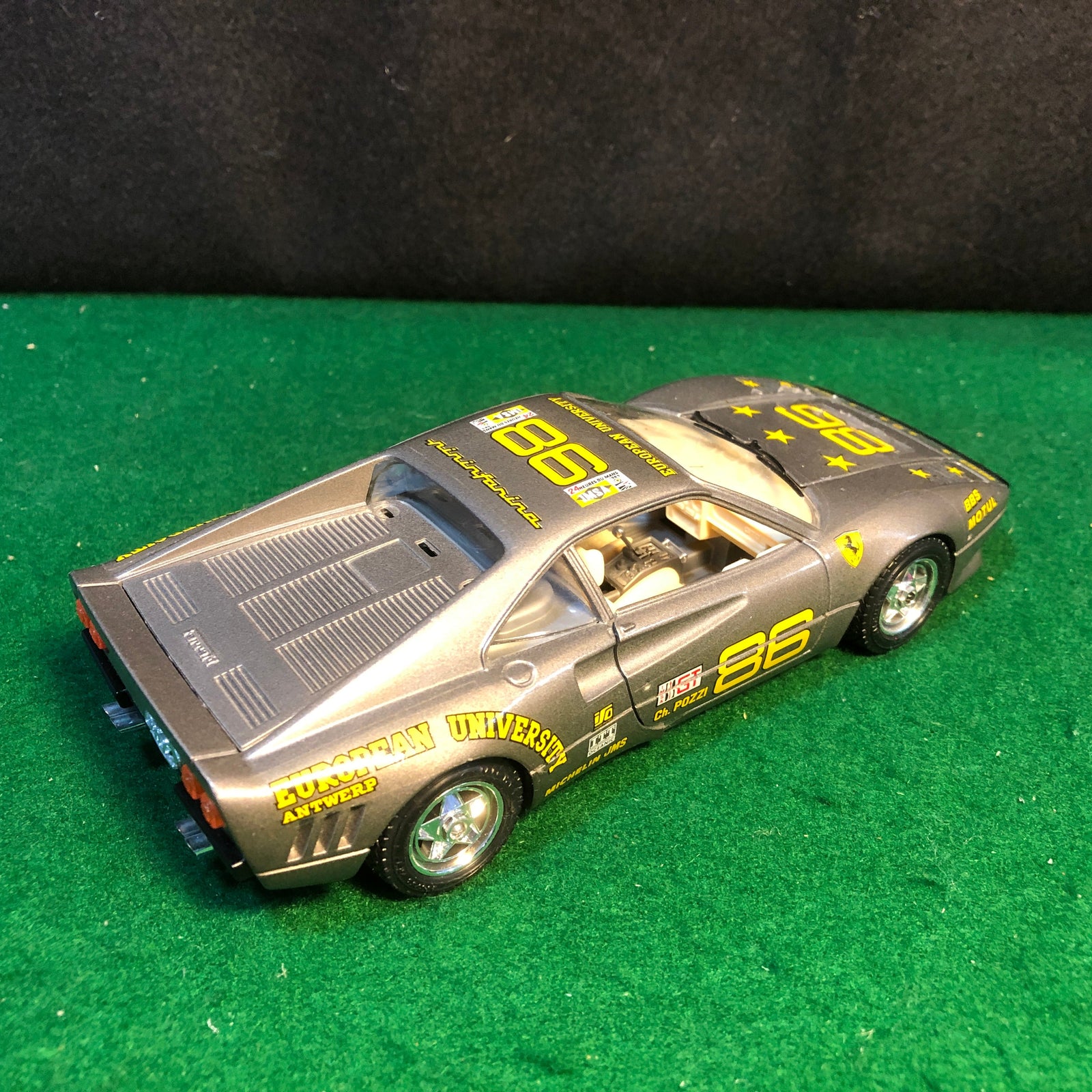 Ferrari 288 GTO European University Gray by BBurago 1:24 (0162)(No box)