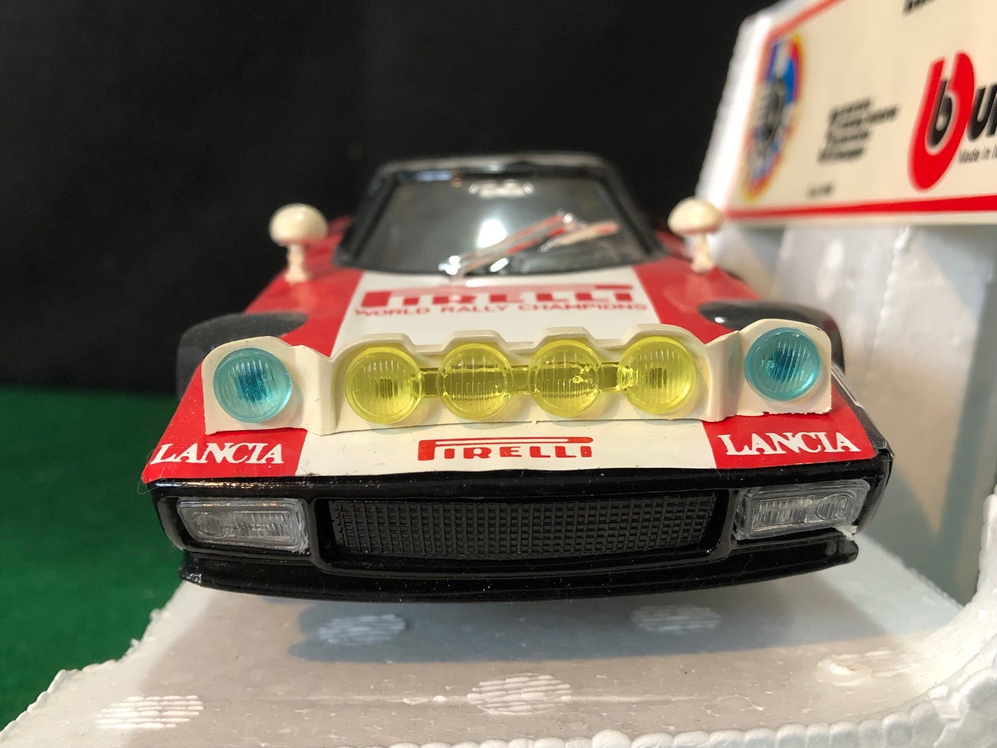 Lancia Stratos Pirelli by BBurago 1:24