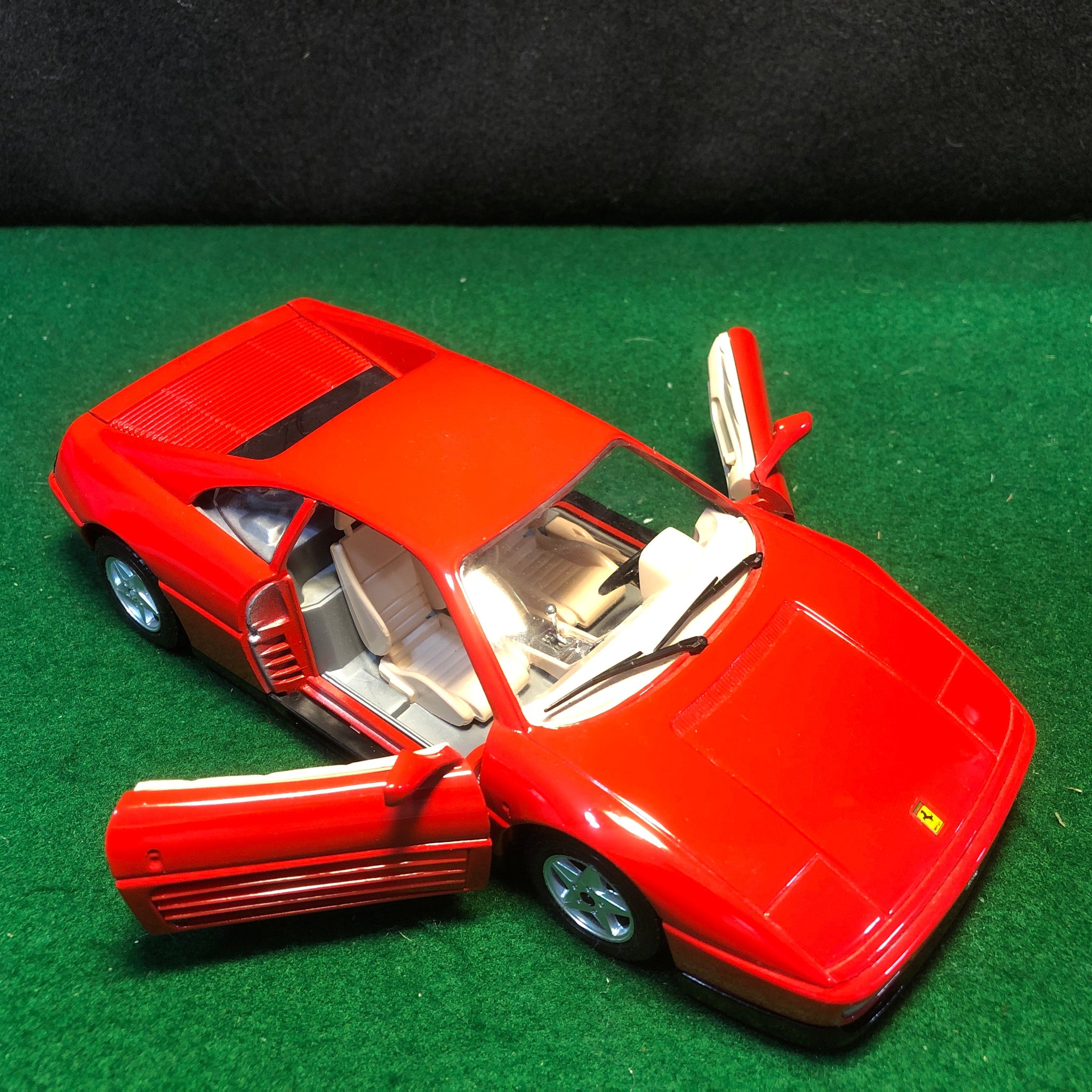 Ferrari 348 tb Red by BBurago 1:24 (0539)(No box)