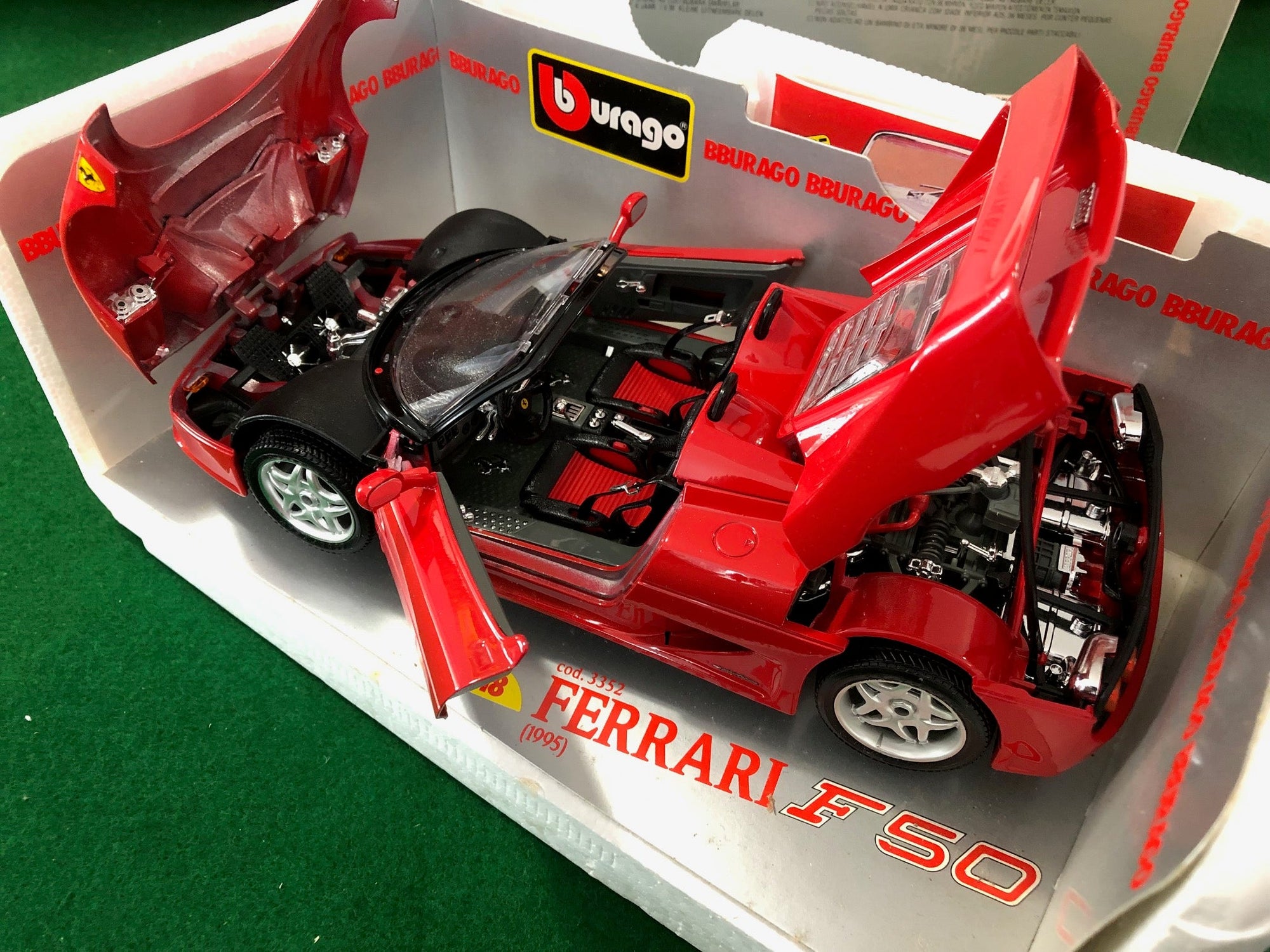 Ferrari F50 Spider Red by BBurago 1:18