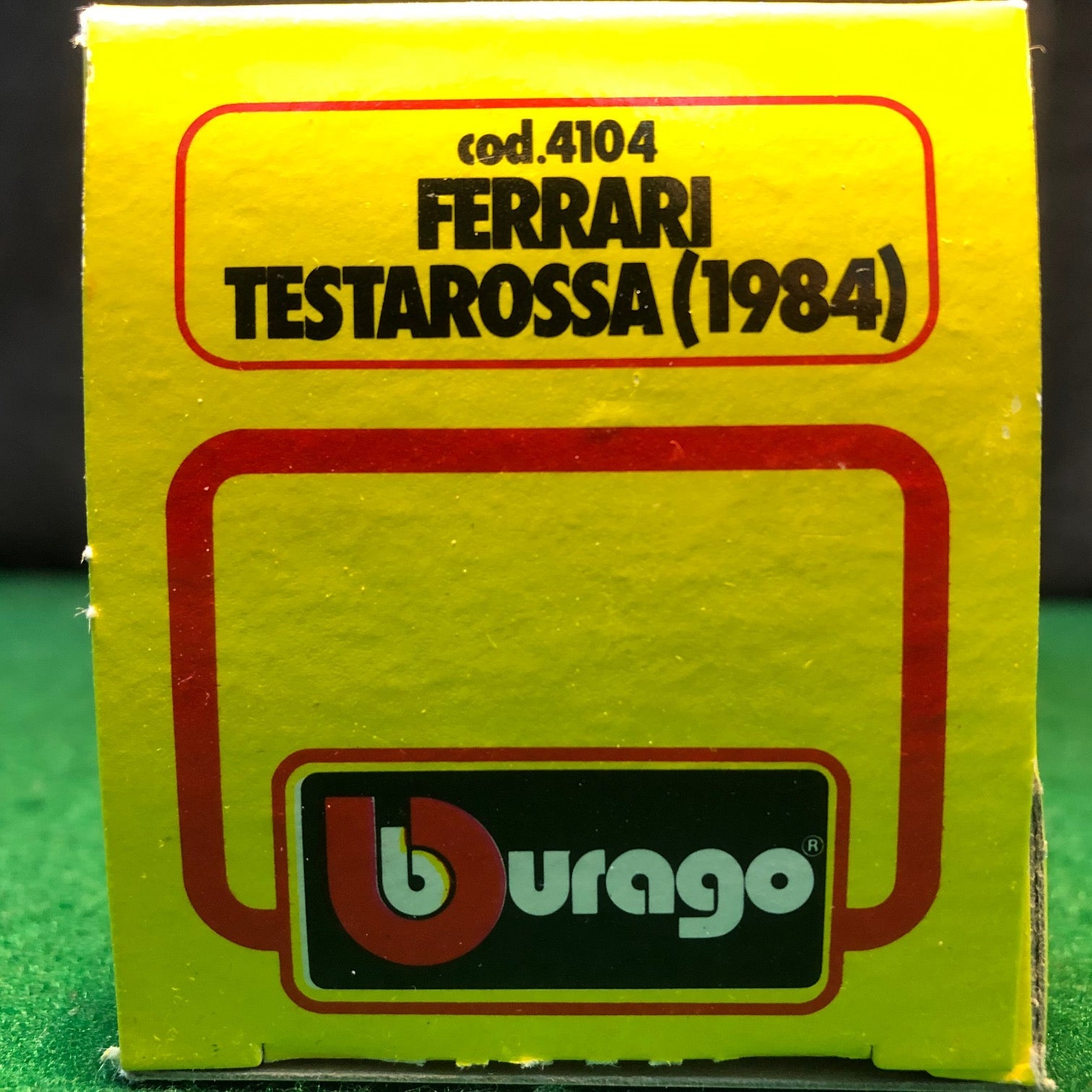 Ferrari Testarossa Red by BBurago 1:43 (4104)(Y Bx)