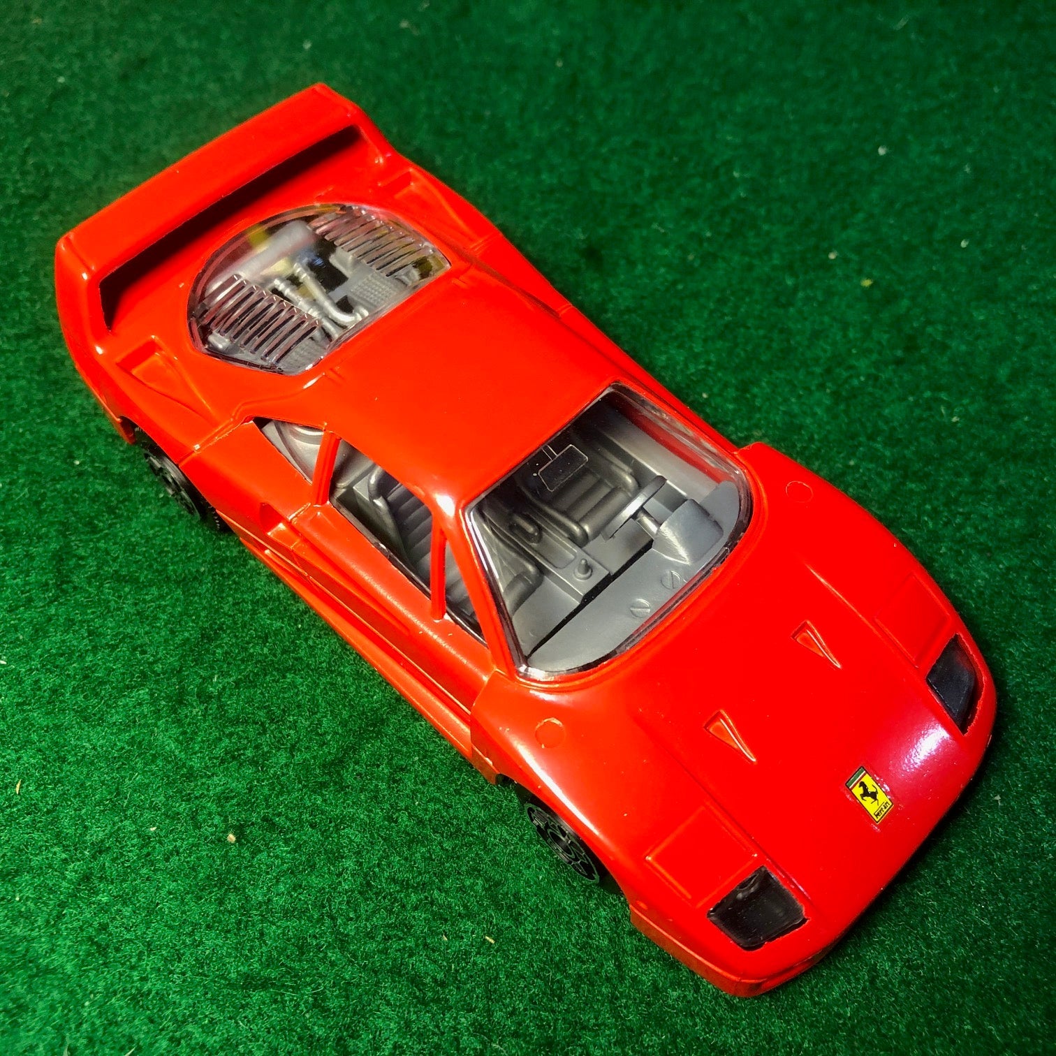 Ferrari F40 Red by BBurago 1:43 (4108)(R Bx)