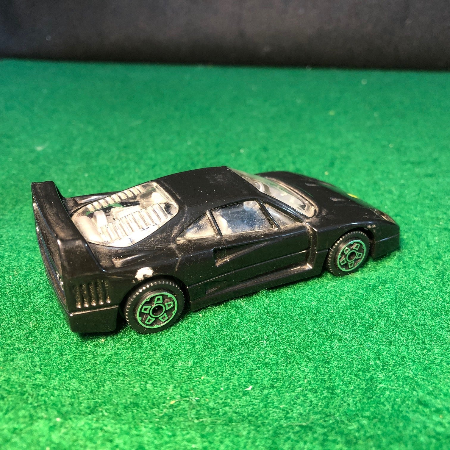 Ferrari F40 Black by BBurago 1:43 (4128)(No box)