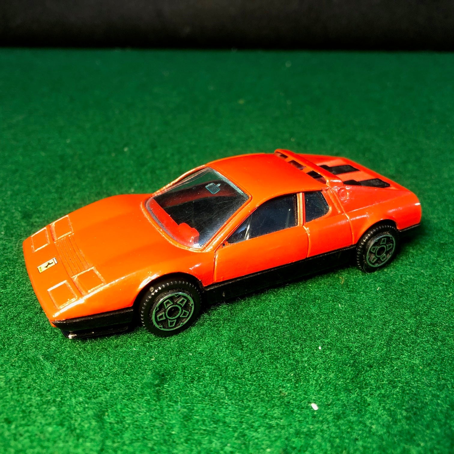 Ferrari 512 BB Red/Black by BBurago 1:43 (4133)(No box)