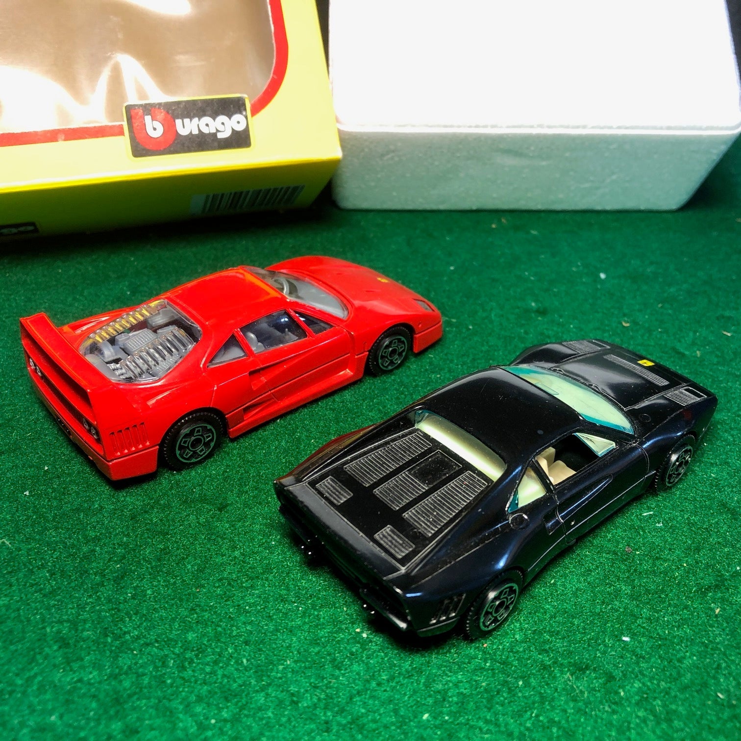 Ferrari 288 GTO & F40 2-Pc Gift Set by BBurago 1:43 (4200)
