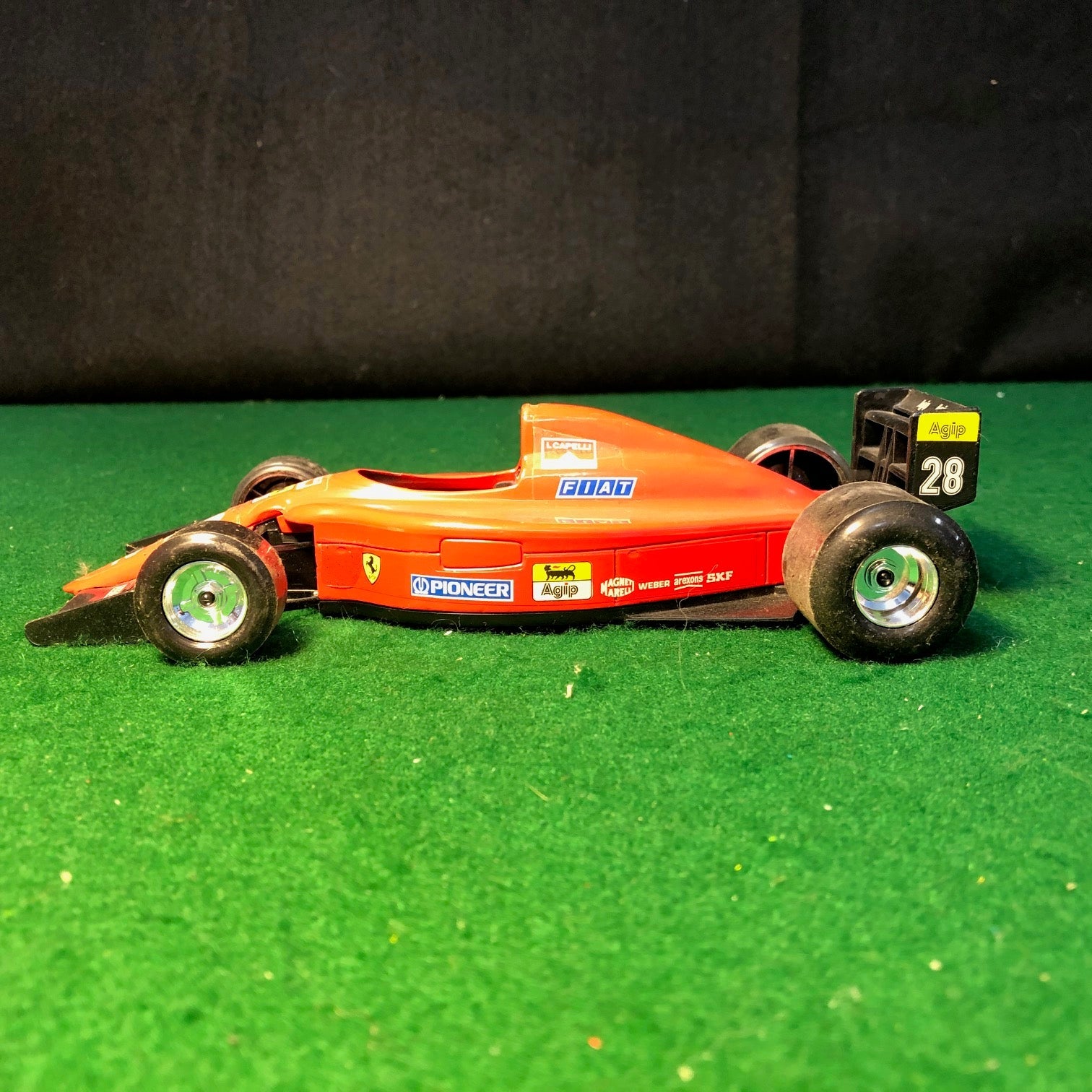 Ferrari F1 641/2 Ivan Capelli N 28 by BBurago 1:24 (6101)(No box)