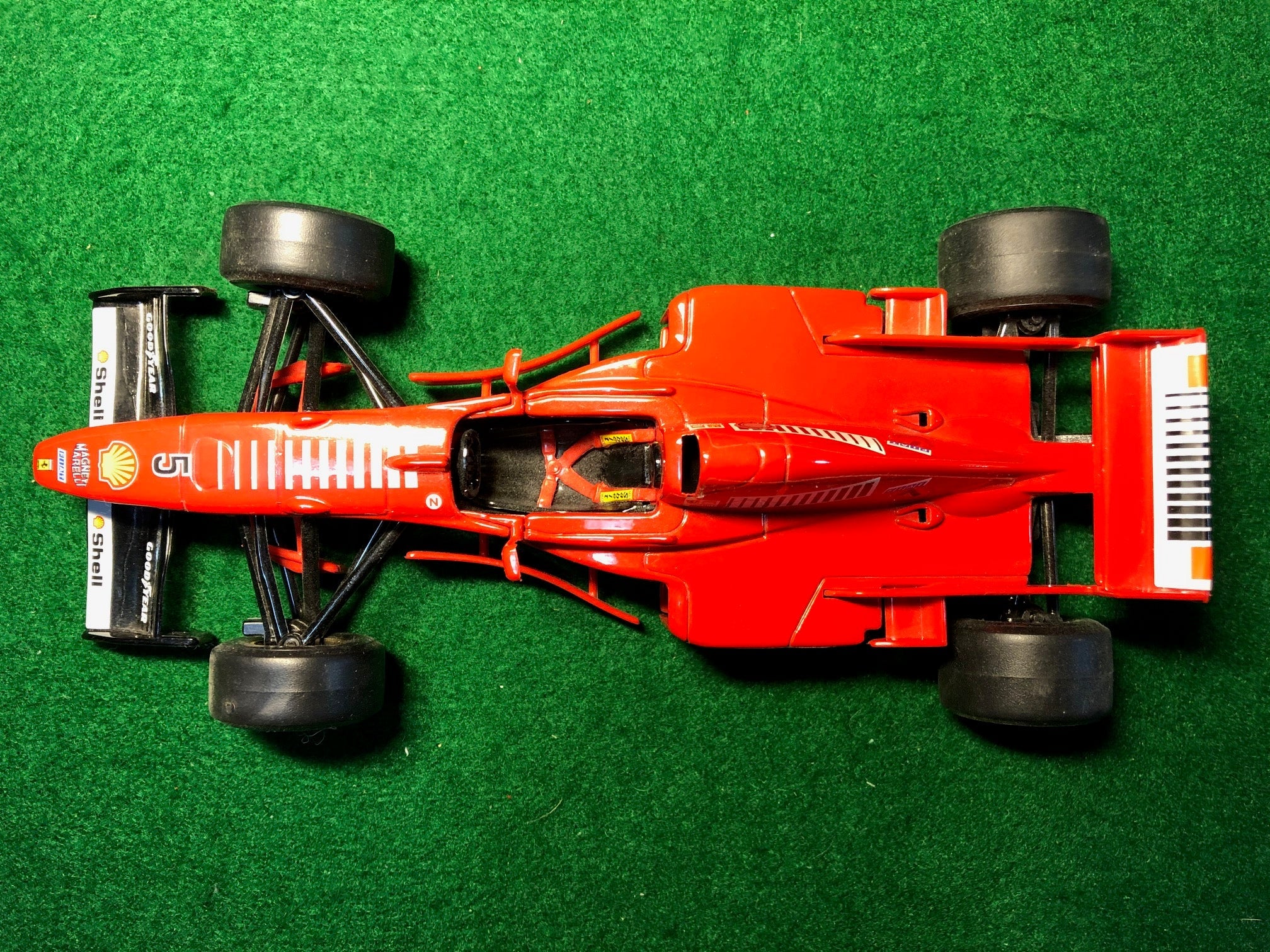 Ferrari F1 F310B Schumacher N 5 by BBurago 1:24 (6502)(No box)