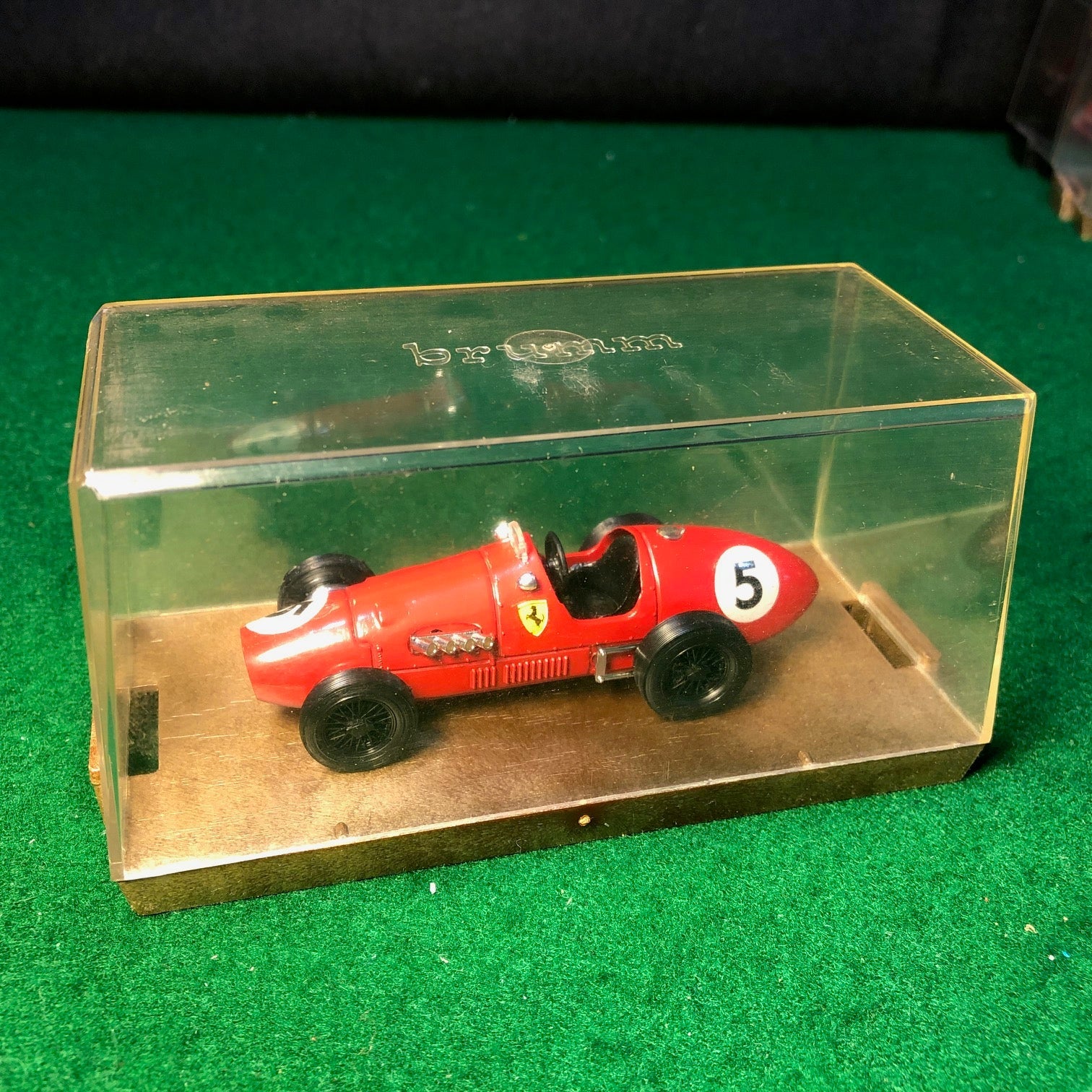 Ferrari 500 F2 1952 World Champion Alberto Ascari by Brumm 1:43 (r044)(DC)