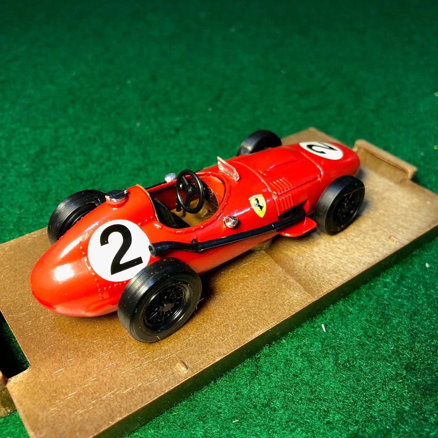 Ferrari D246 1958 N 2 Mike Hawthorn by Brumm 1:43 (r068)(DC)