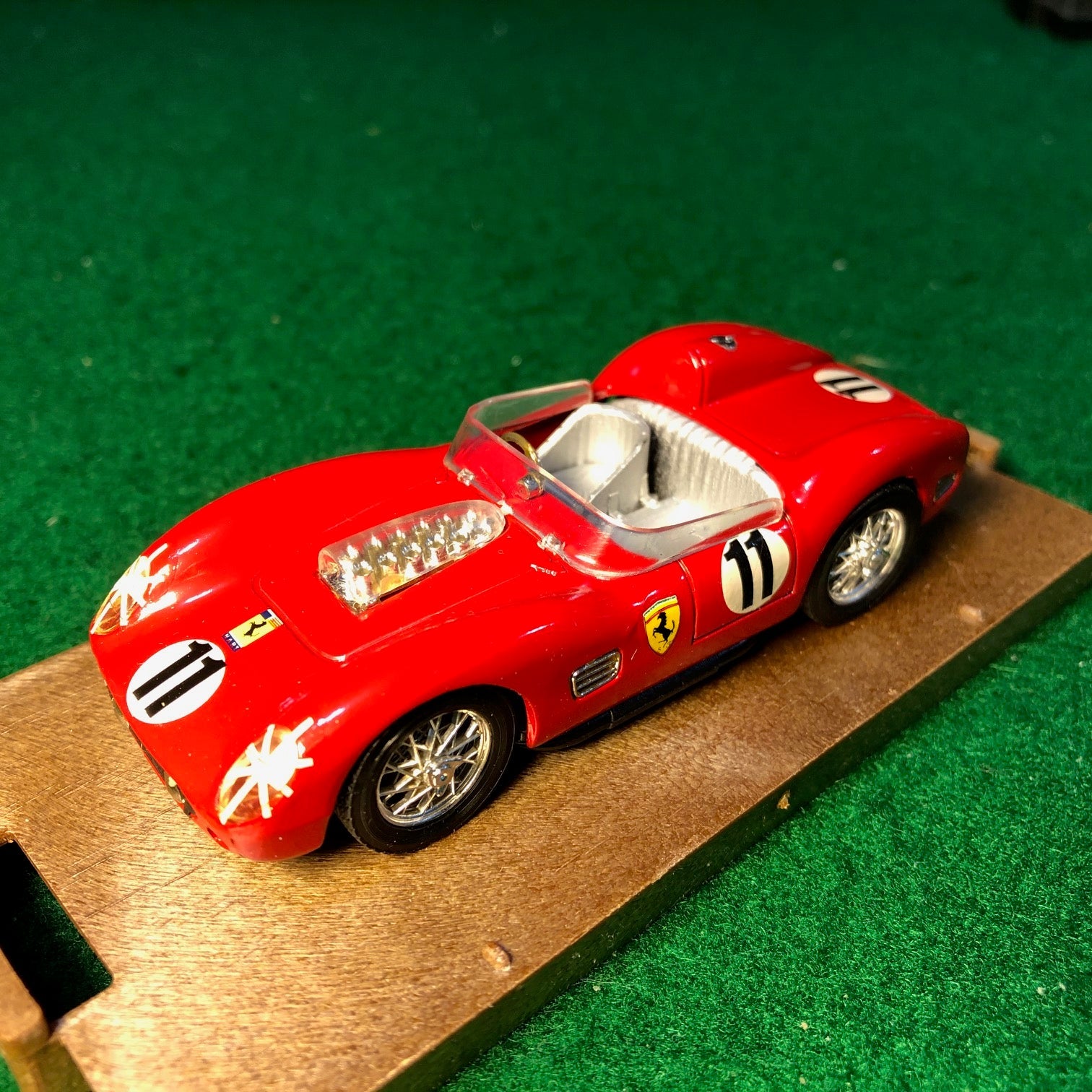Ferrari 250 TR 1960 Le Mans N 11 Winner P Frere & O Gendebien by Brumm 1:43 (r093)(DC)