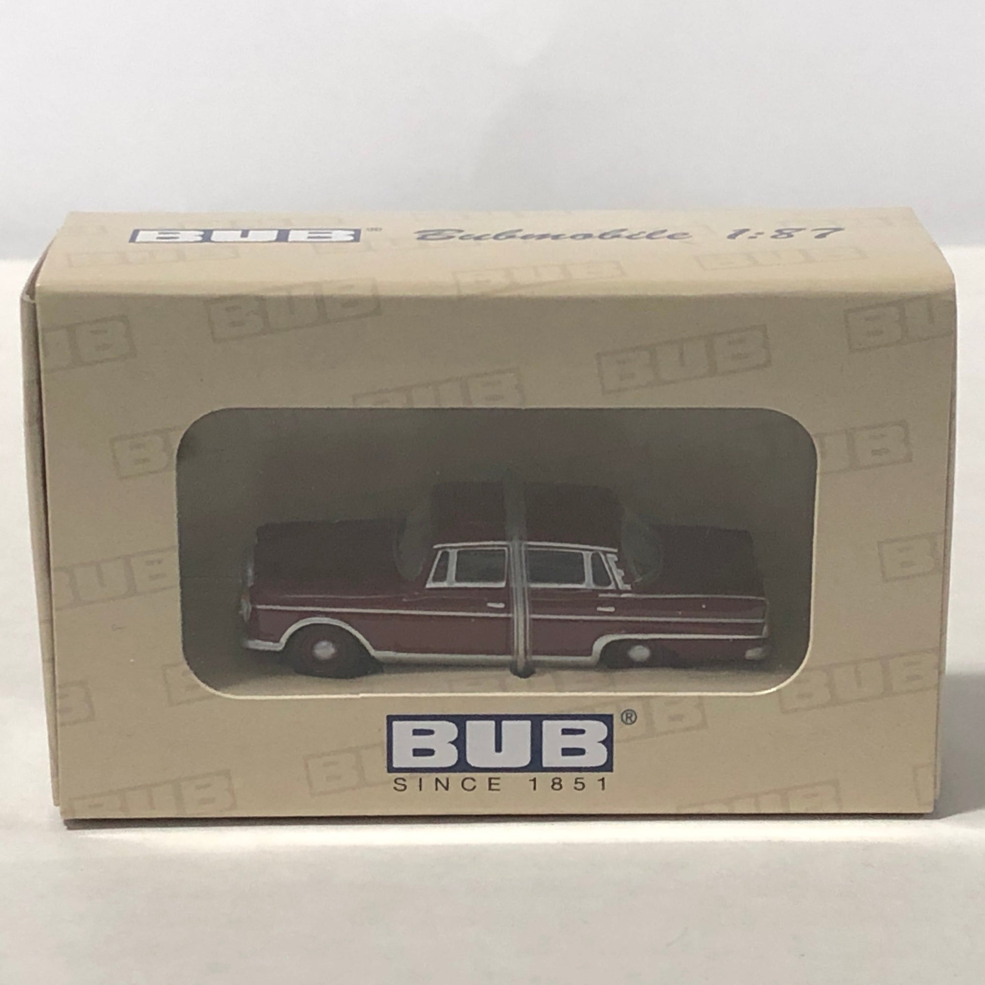 Mercedes-Benz 300SE Red by Bub 1:87 (06270)(Ltd Ed)