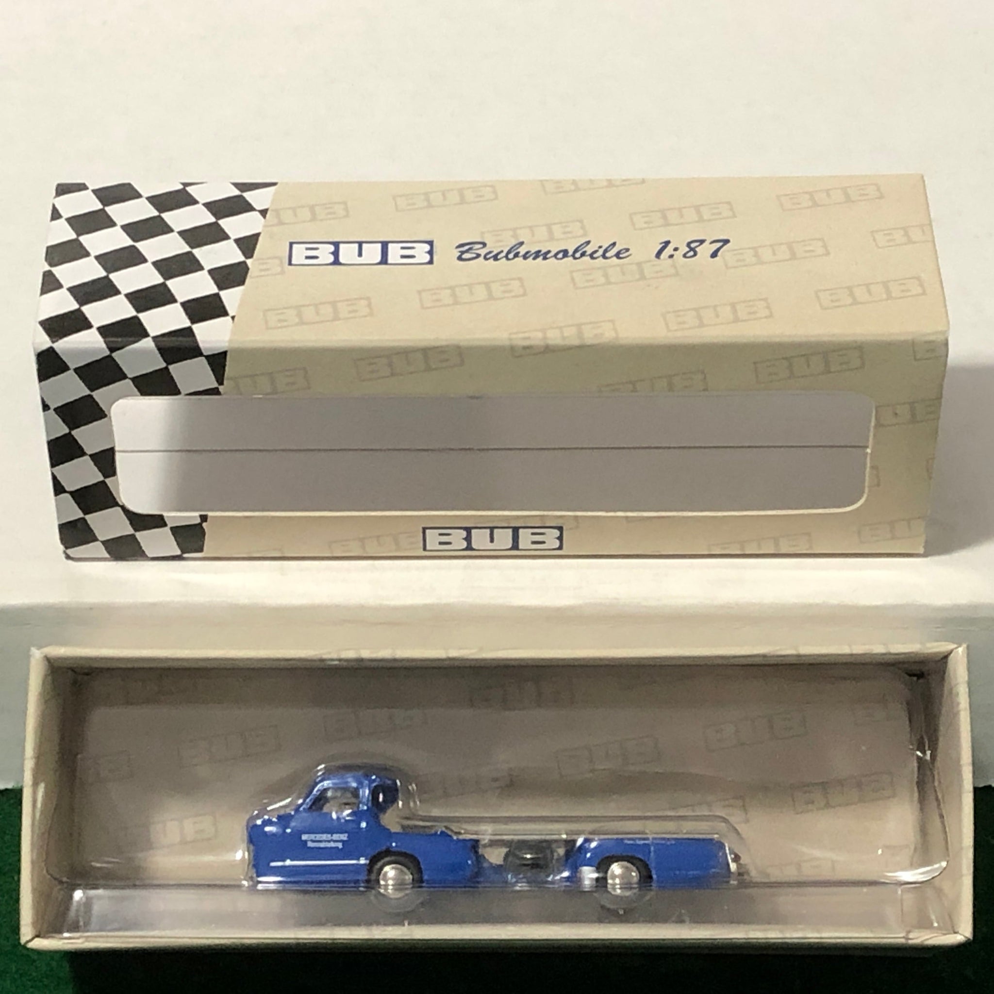 Mercedes Renntransporter Blue Race Car Carrier by Bub 1:87 (07100)