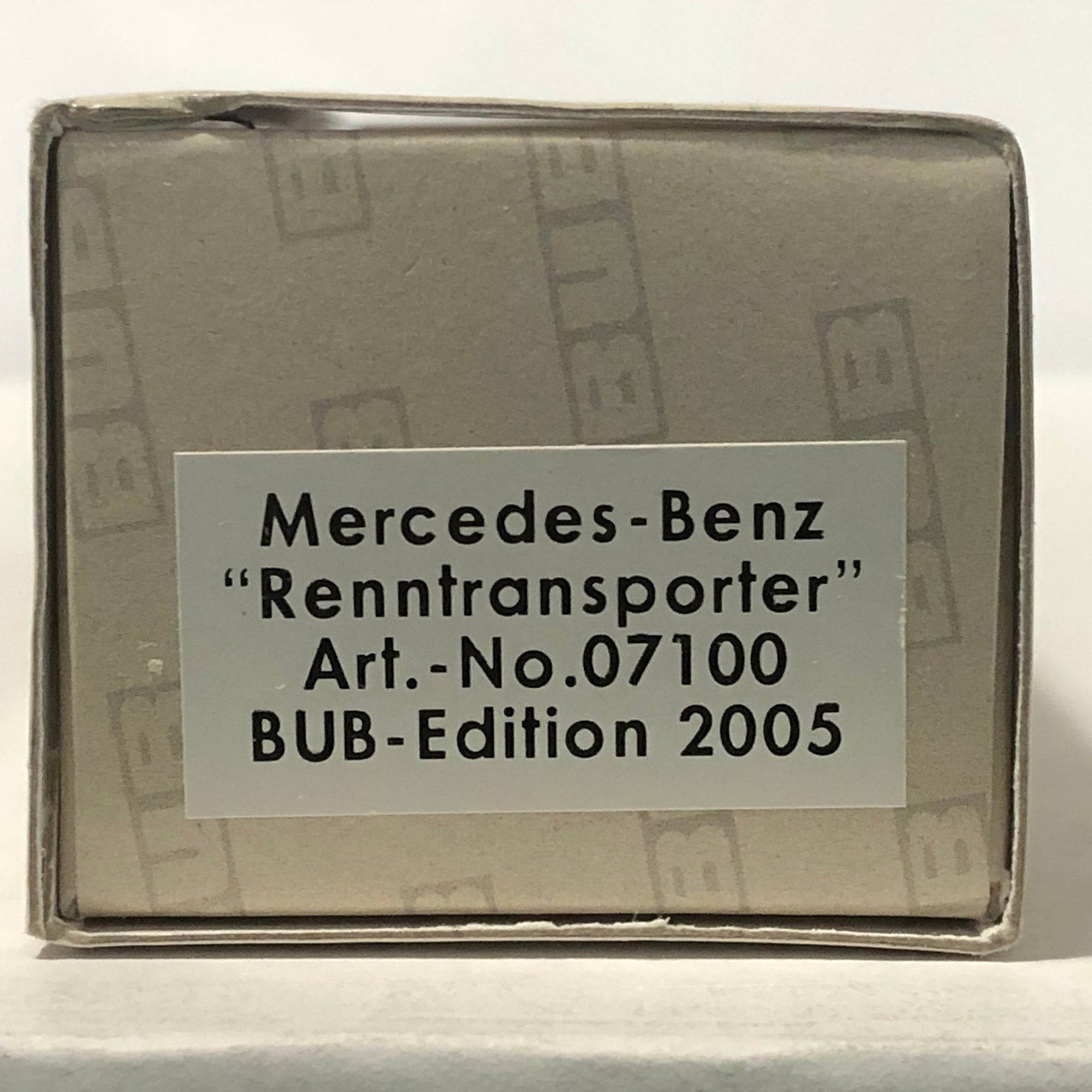 Mercedes Renntransporter Blue Race Car Carrier by Bub 1:87 (07100)