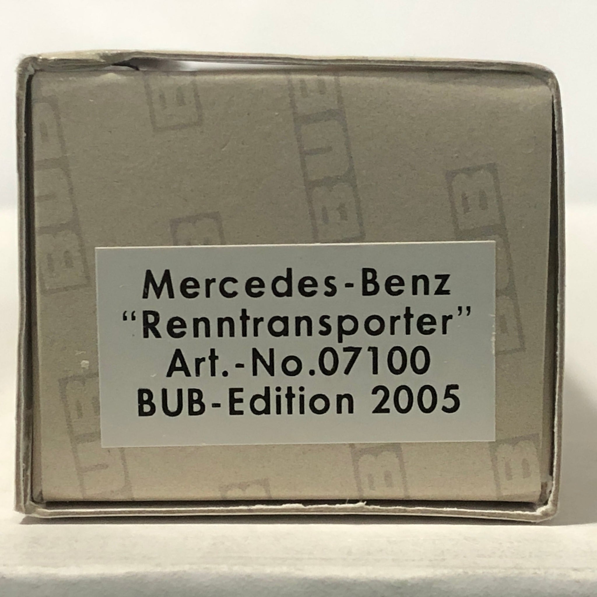 Mercedes Renntransporter Blue Race Car Carrier by Bub 1:87 (07100)