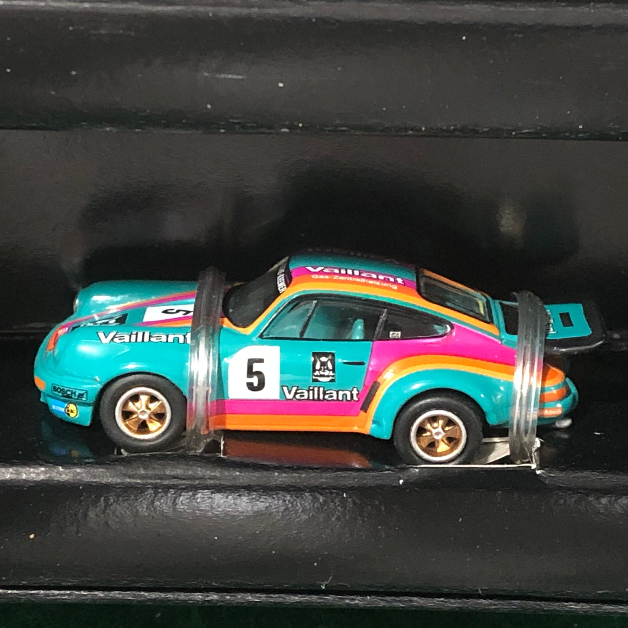 Porsche 911 Carrera RSR 3.0 Vaillant N 5 by Bub 1:87 (08650)(Ltd Ed)