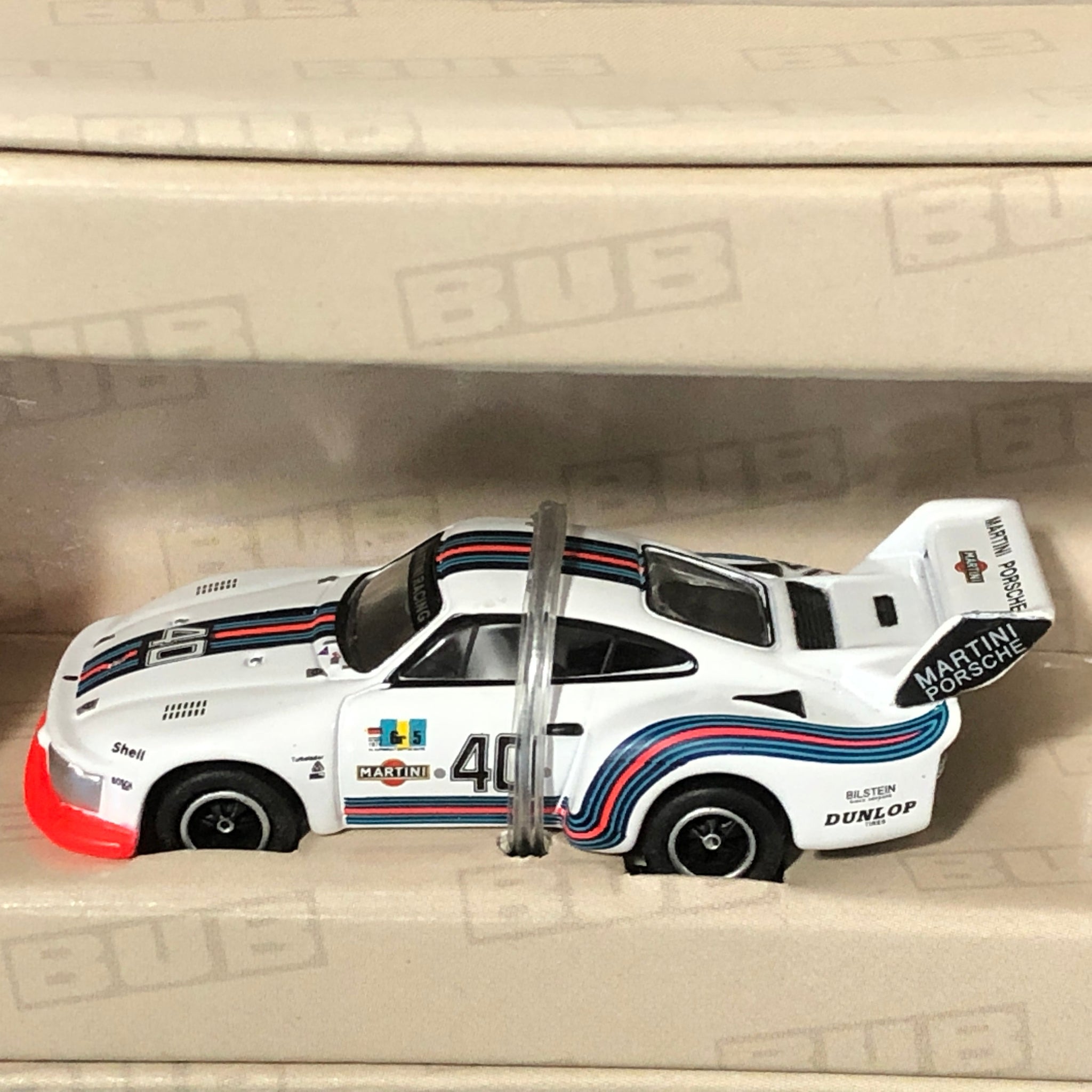Porsche 935 1976 Le Mans N 40 by Bub 1:87 (08875)(Ltd Ed)
