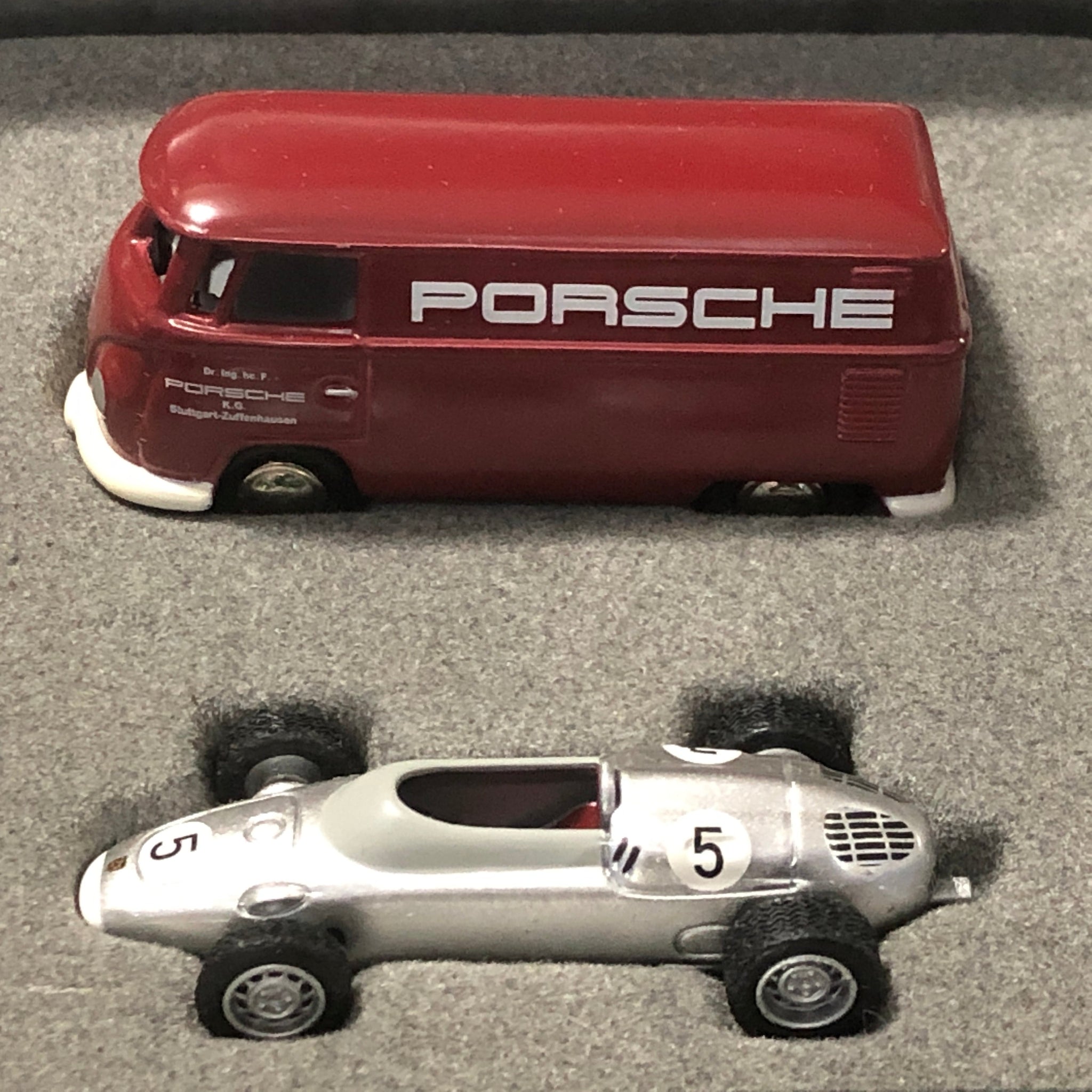 VW Transporter With Porsche 718 F2 Solitude Revival 2008 Set by Bub 1:87 (Ltd Ed of 500)