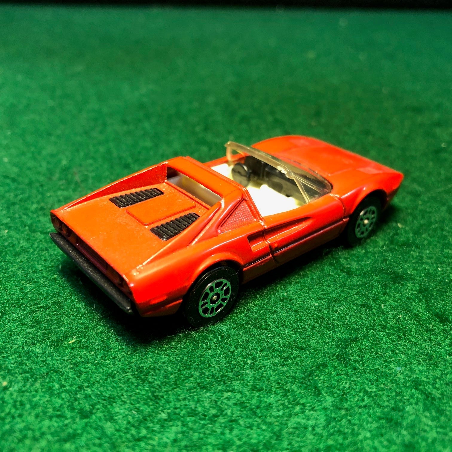 Ferrari 308 GTS Red Nagnum PI by Corgi Toys 1:55 (131)(No box)