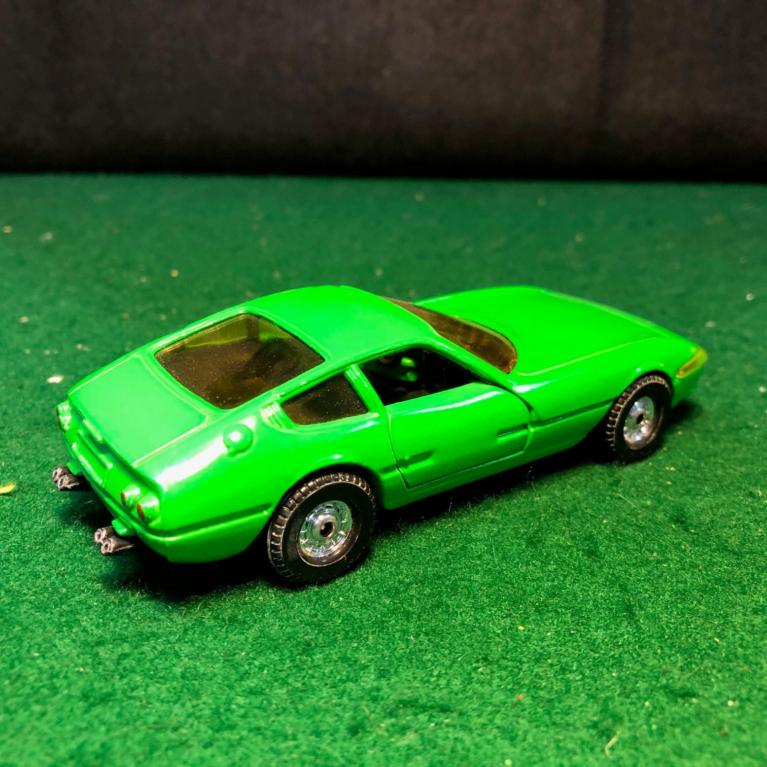 Ferrari 365 GTB/4 Daytona Green by Corgi Toys 1:36 (300)