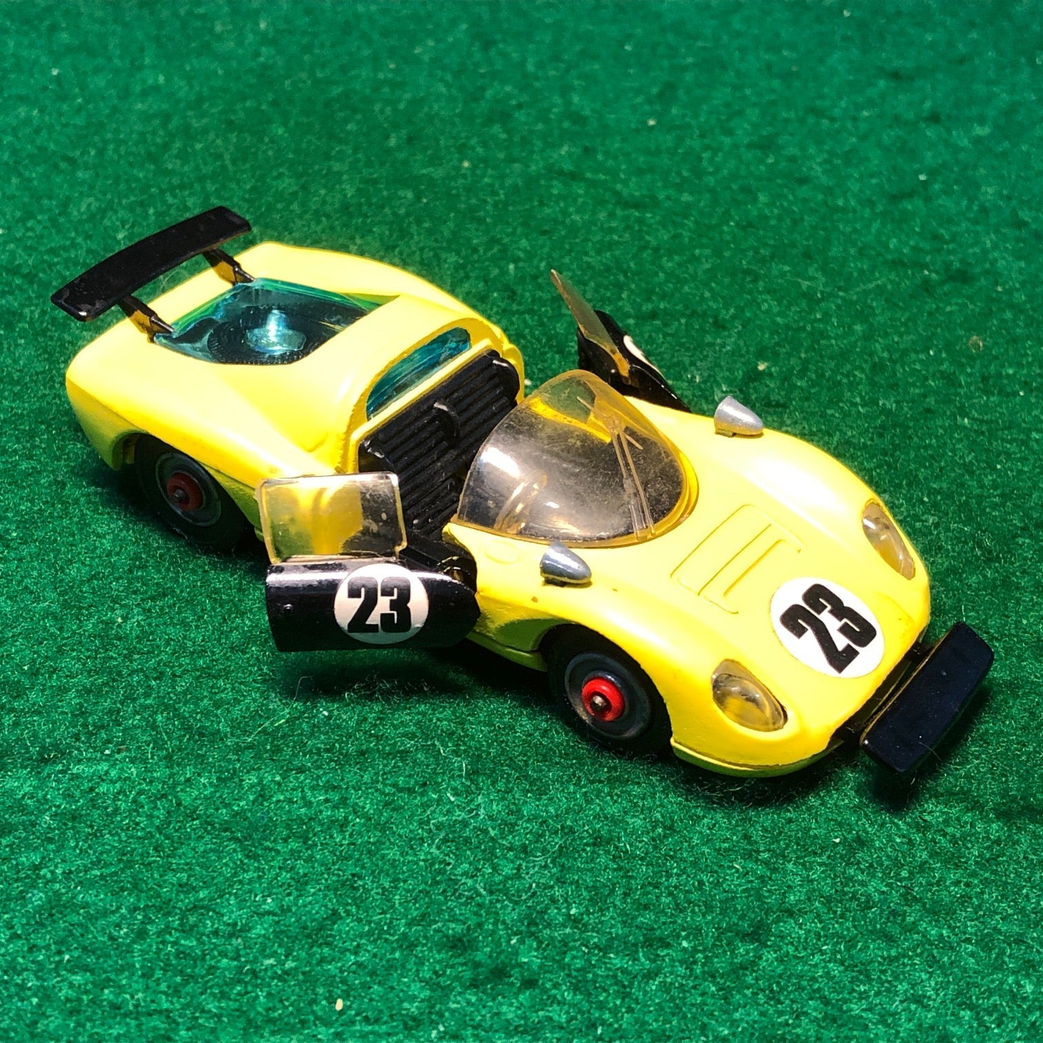 Ferrari 206 Dino Sport N 23 Yellow/Black by Corgi Toys 1:43 (344)(No box)