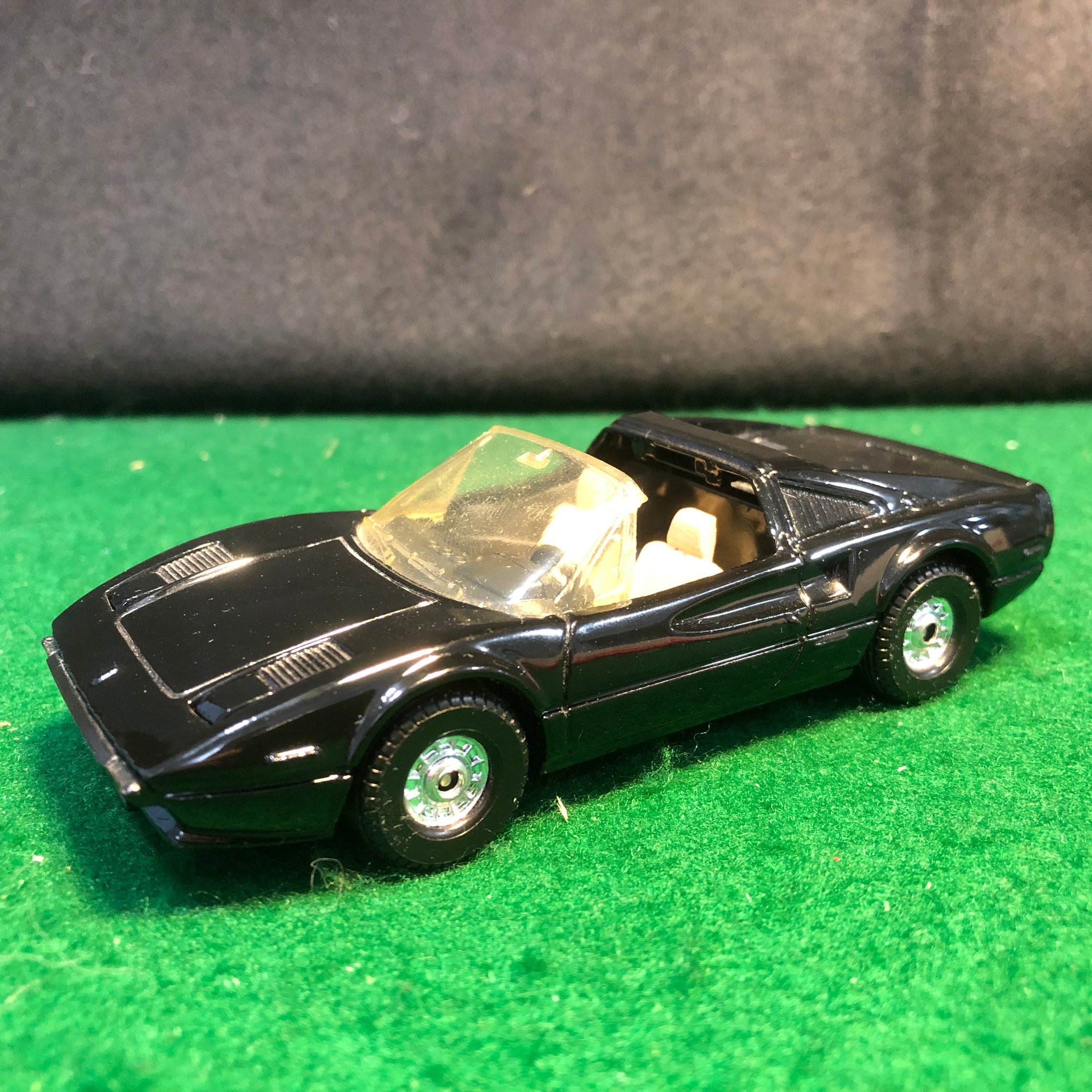 Ferrari 308 GTS Black by Corgi Toys 1:35 (378)(No box)