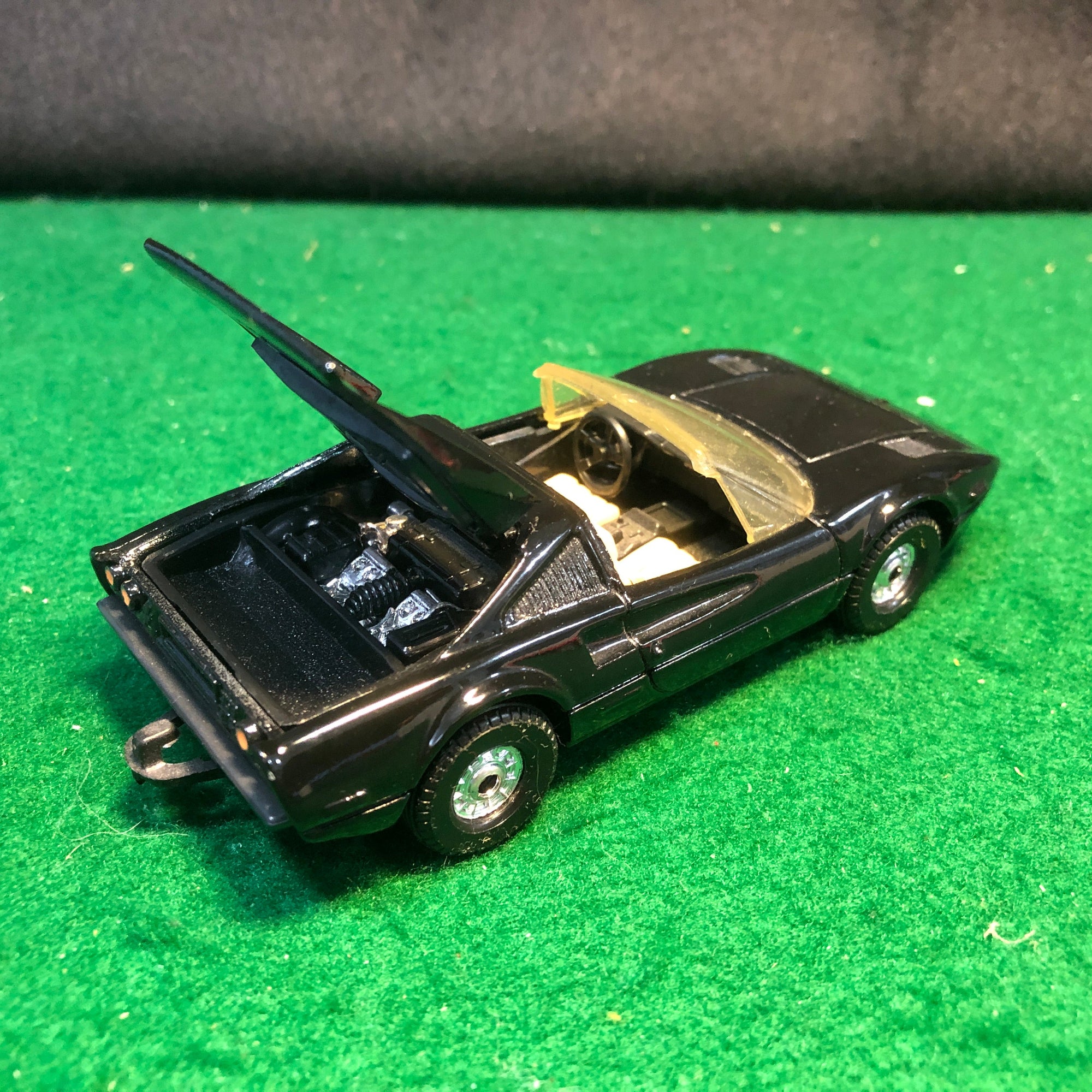 Ferrari 308 GTS Black by Corgi Toys 1:35 (378)(No box)