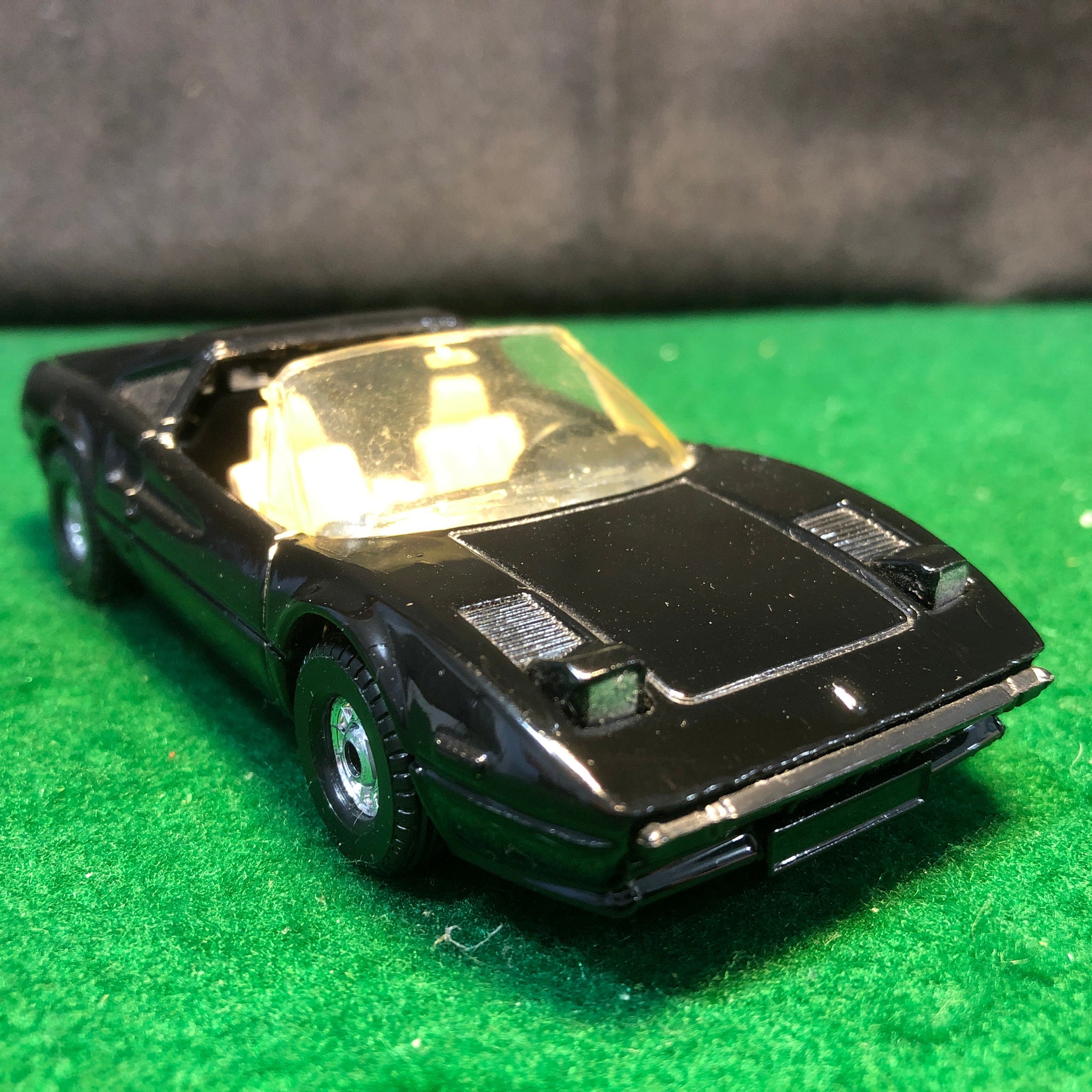 Ferrari 308 GTS Black by Corgi Toys 1:35 (378)(No box)