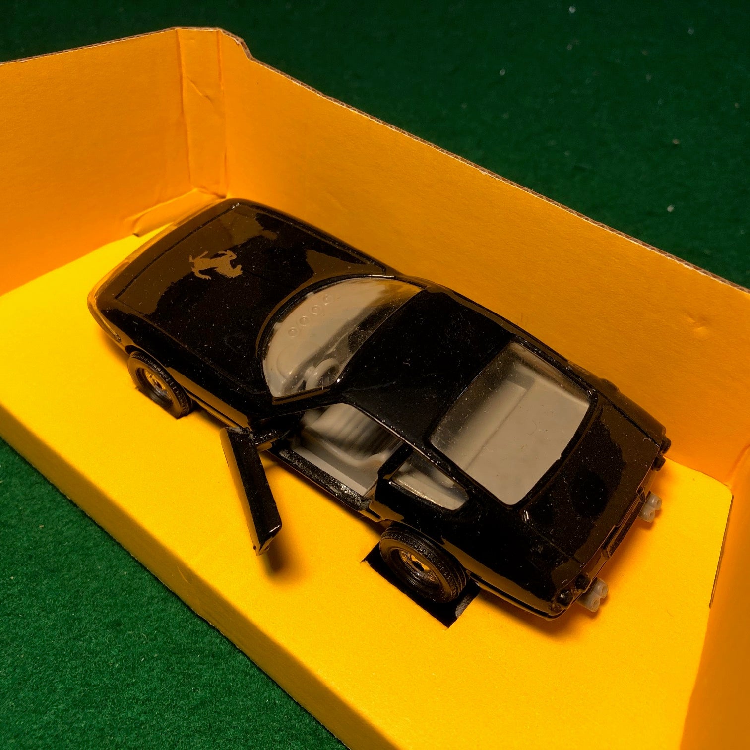 Ferrari 365 GTB/4 Daytona Black by Corgi Toys 1:35 (431)